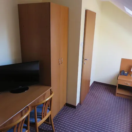 Arnold Hotel