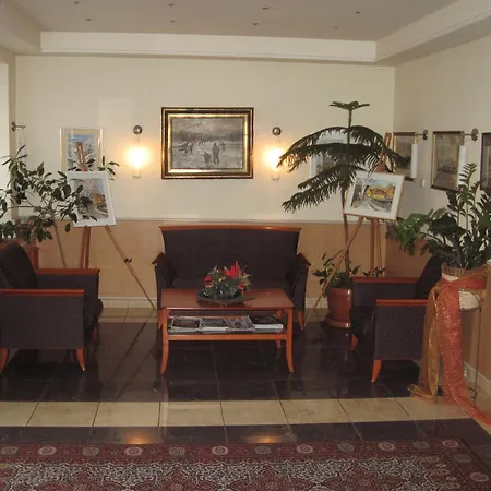 Hotel Arnold 3*