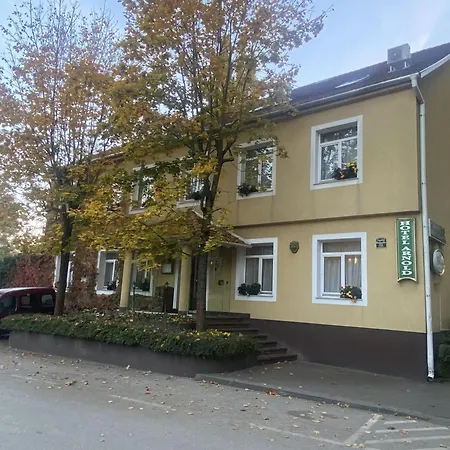 Arnold Hotel
