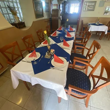 Hotel Arnold 3*