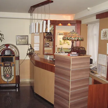 Hotel Arnold 2*