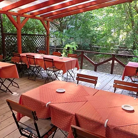 Hotel Arnold